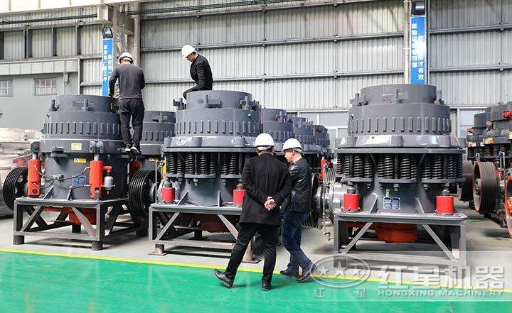 全液壓圓錐破碎機，實現(xiàn)自動清腔功能與遠程控制